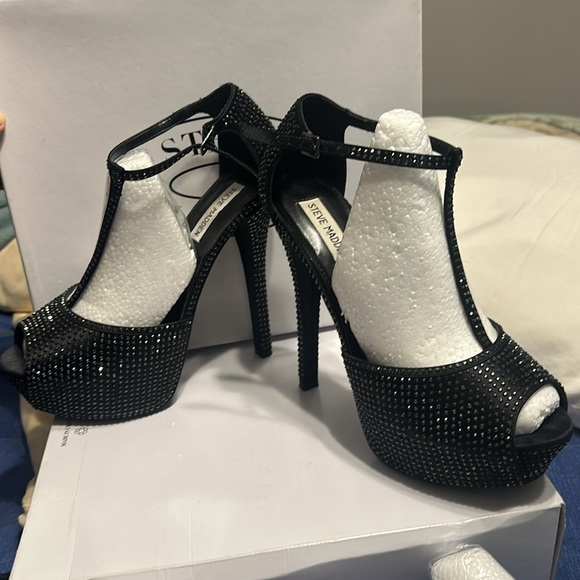COPY - Steve Madden black platforms high heel rhinestones. - Picture 4 of 4